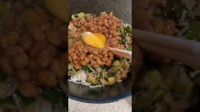 【夏バテ飯】そうめんにぶっかけてずずずっと食べた記録('∇') 山形だし/納豆/うまいたれ【おうちごはんvlog】#shorts