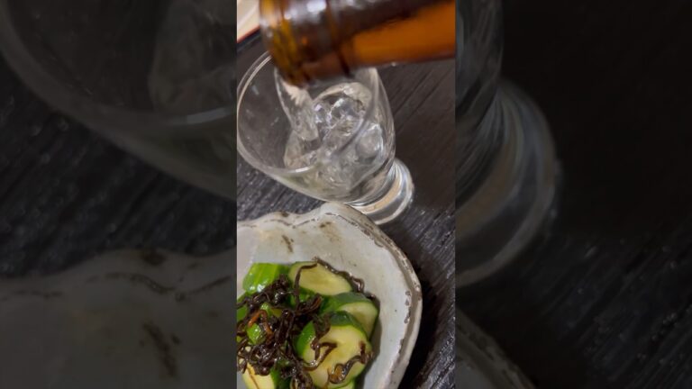 キュウリの塩昆布和えで晩酌！