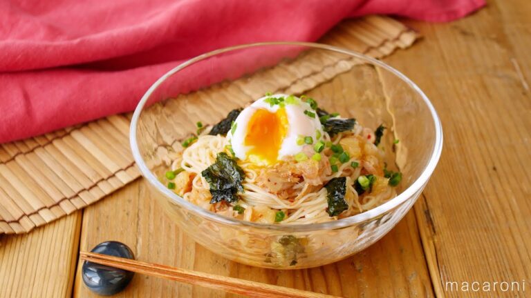 【旨辛ツナキムチそうめん】そうめん余ってる人必見！ピリ辛でやみつき♪｜macaroni（マカロニ）