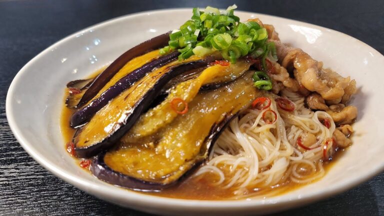 トロトロ茄子を絡めて食べる。信じられないほどうまいナスそうめんの作り方