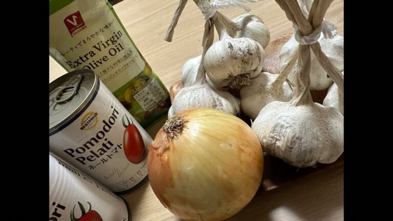 シンプルトマトソース作る🍅/