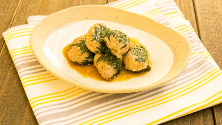 鶏肉団子の大葉包み