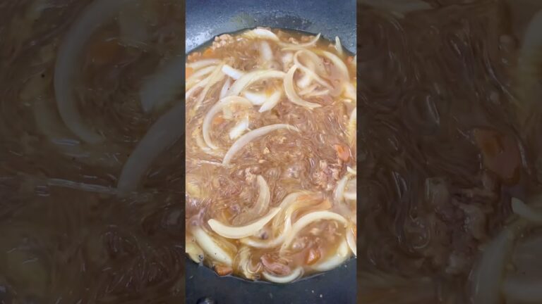 【チャプチェ】玉ねぎとピーマンですぐできる！丸美屋の素#shorts    #春雨 #簡単 #主婦 #玉ねぎ #ピーマン #丸美屋