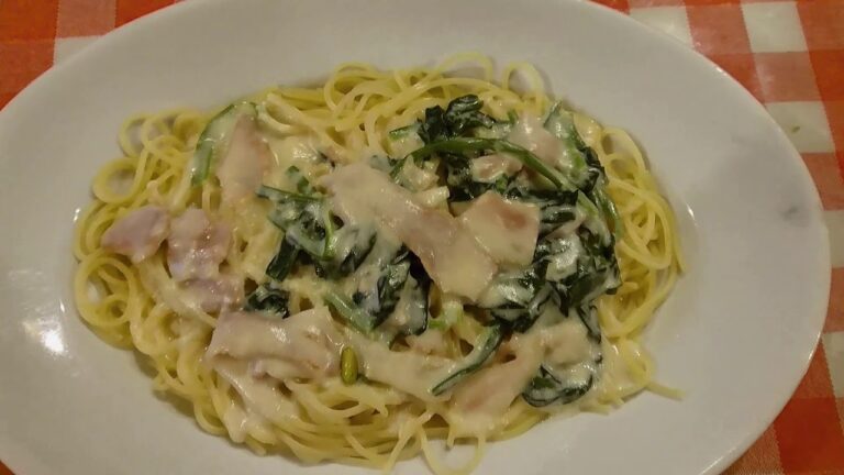 ほうれん草とベーコンのクリームスパゲティ