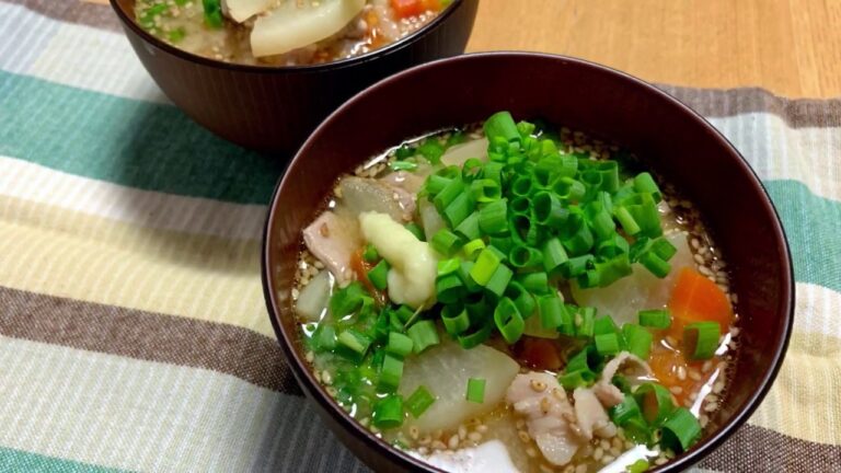 【ゴマたっぷり】ちゃんこ風豚汁の作り方