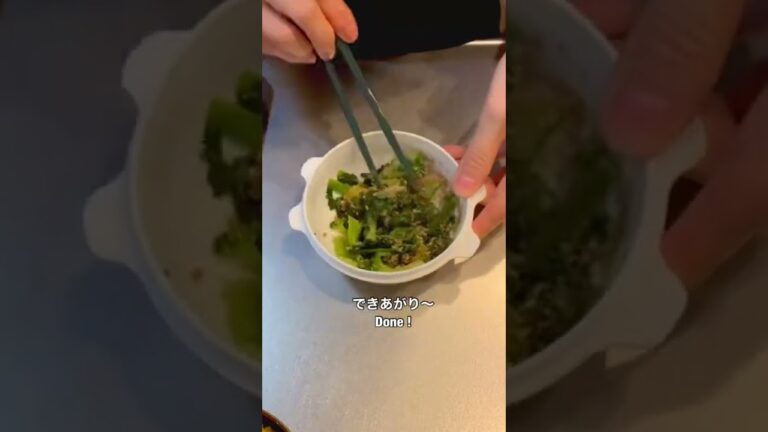 【お弁当作り】三色丼っぽく見えない三色丼弁当🍱【旦那弁当】【炒り卵】【鶏そぼろ】【ほうれん草とブロッコリーの胡麻和え】 #shorts #三色丼