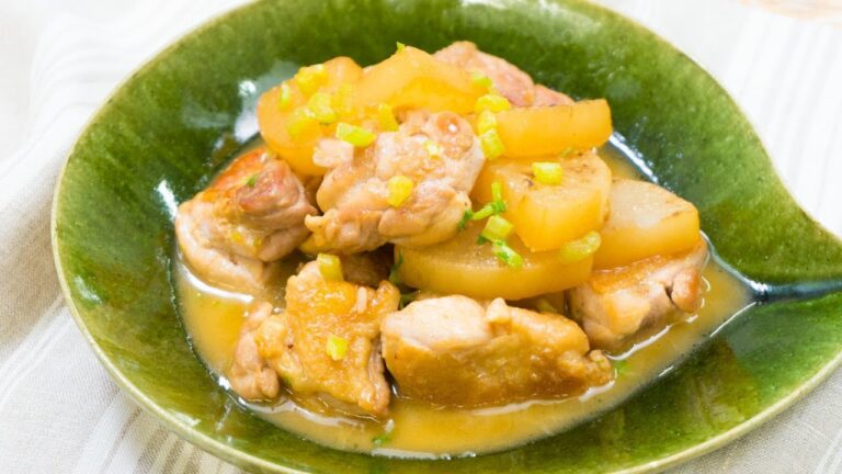 こってりたまらない！鶏もも肉と大根のバターしょうゆ煮