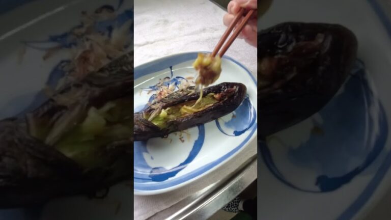 フライパンで簡単！丸ごと焼きナスの作り方・レシピ／ばあちゃんの料理教室 #shorts