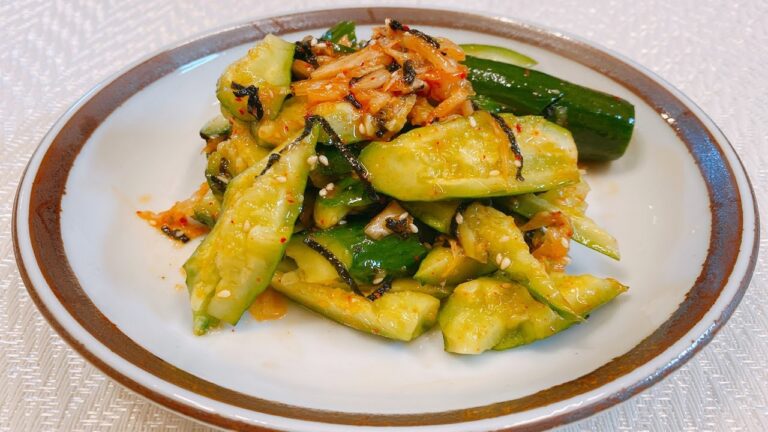 【おつまみレシピ】超簡単！「キムチきゅうり」の作り方！５分で出来る、あと一品やみつききゅうり！悪魔的な旨さ【2人分！簡単らくゆる時短料理】