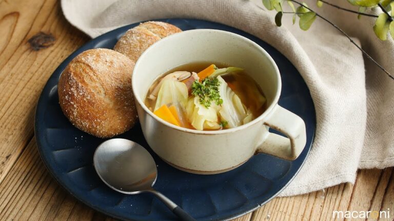 ベーコンと野菜の和風コンソメスープ のレシピ 作り方【365日のパンとスープ】