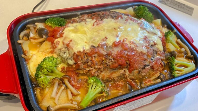貴族なので４割引きのひき肉を惜しげもなくハンバーグにする【トマト煮込みハンバーグ】