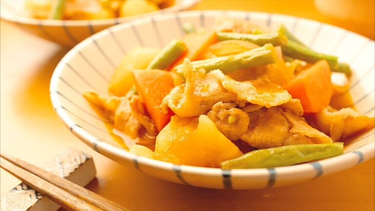 【旨辛がクセになる】ちょっぴりいつもと違う『韓国風肉じゃが』