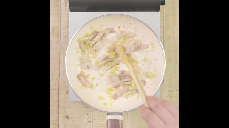 辛さでやみつき！本格レシピ 絶品 豚バラのピリ辛チャーハン #cooking  #料理 #レシピ