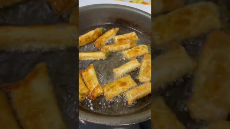 餃子の皮を使って、大好きな『アスパラベーコンスティック』を作りました