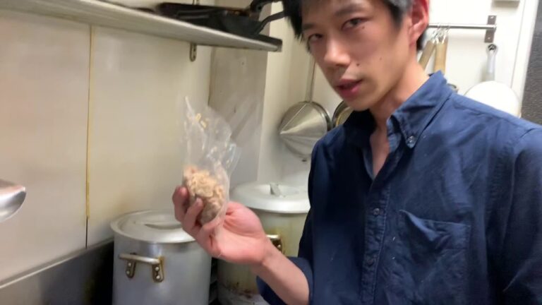 春キャベツとツナでまかないパスタを作ります。　守山市レストラン　プティルッソ
