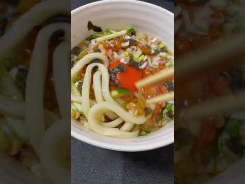 【うどん】家ごはん美味しい簡単冷やしたぬき納豆キムチうどん最高！#shorts