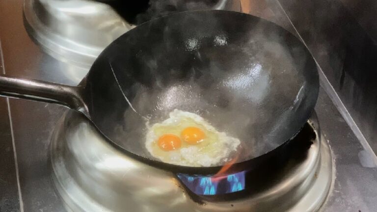 中毒性のあるチャーハンは、こうやって作るのだ！
