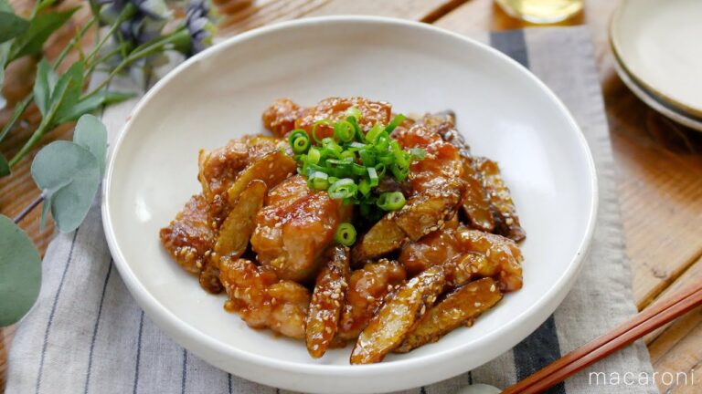 【甘辛鶏ごぼう】フライパン1つで完成！作り置きやお弁当のおかずにもおすすめレシピ♪｜macaroni（マカロニ）