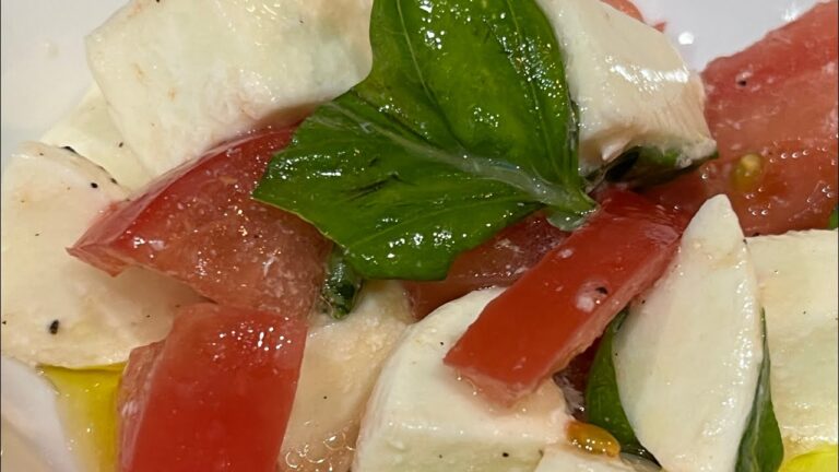 【おつまみカプレーゼ】超簡単でサッパリ美味しいカプレーゼ。サラダとしてもおつまみとしても最高です。