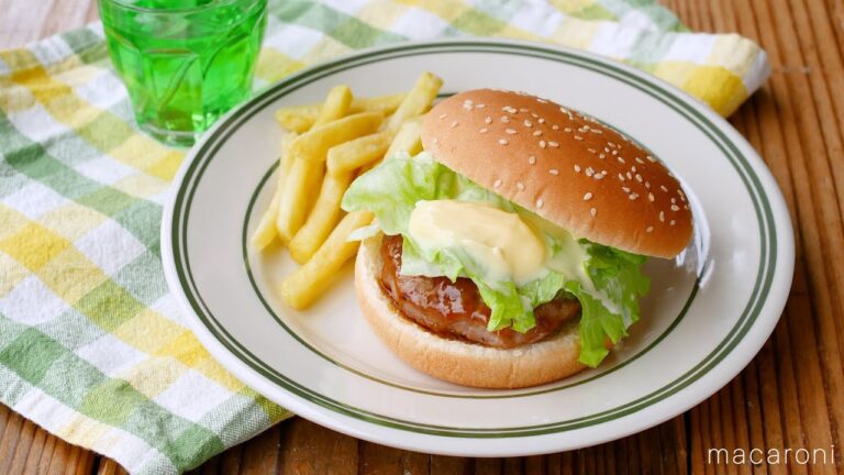 【てりやきバーガー】お店の味を再現！照り焼きタレも手作り♪｜macaroni（マカロニ）