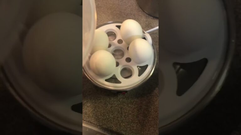 ゲオで買ったゆでたまごメーカーでサラダ作るぅー　#たまご　#サラダ　#簡単料理