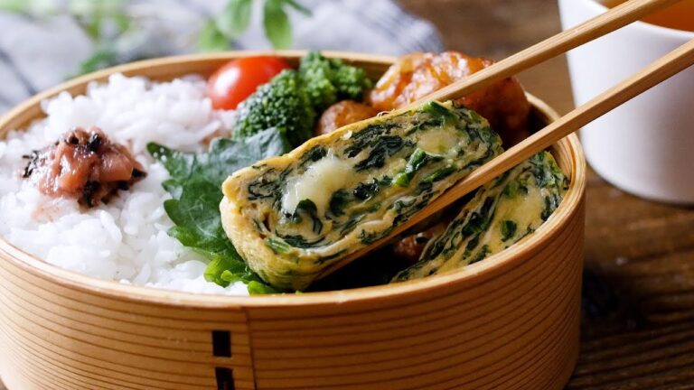 【ほうれん草のチーズ卵焼き】お弁当に彩りを！おつまみにもおすすめ♪｜macaroni（マカロニ）