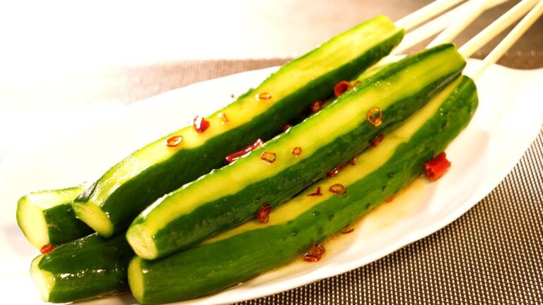 驚くほど旨すぎて一瞬でなくなるきゅうりの一本漬けの作り方【はらぺこグリズリーの簡単レシピ】