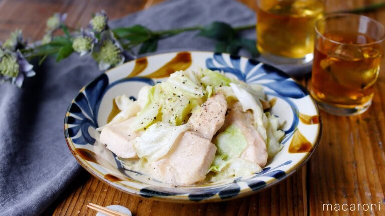 【鶏むね肉とキャベツのマヨポン炒め】鶏むね節約レシピ！マヨポンで味付け簡単♪｜macaroni（マカロニ）