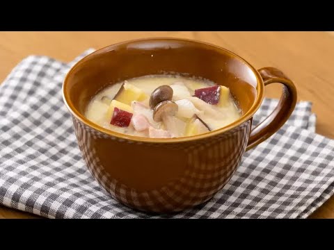 さつまいもとベーコンの豆乳スープ