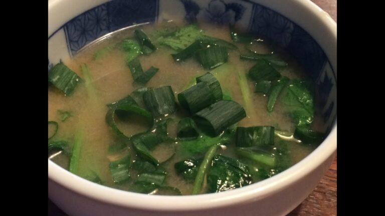 「小松菜味噌汁」正しい作り方