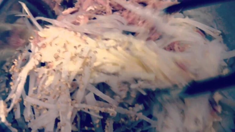 ☆Radish and Tuna Salad - 簡単大根ツナサラダ☆