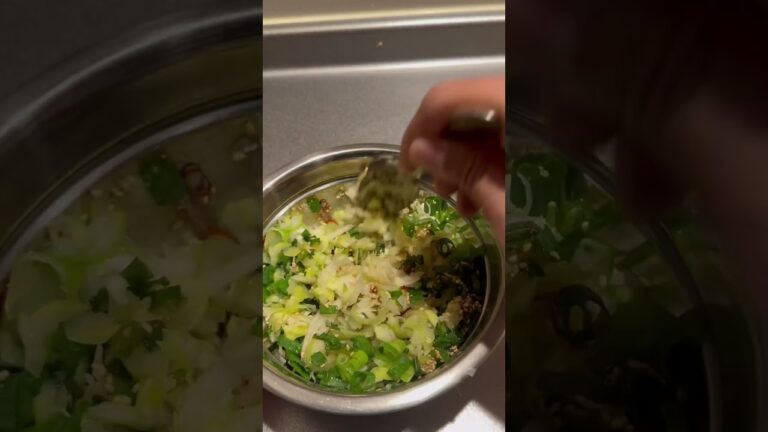 【飯テロ】鶏せせりネギ塩　Chicken neck with green onion salt