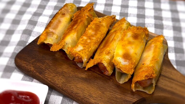 【チーズウインナー巻き】結局こういう冷蔵庫の残り物だけで作る節約おつまみが一番最高だと気づく日！幸せ夫婦晩酌！子供もおやつ感覚で絶対好きなはず！余った餃子の皮　シャウエッセン　スライスチーズ