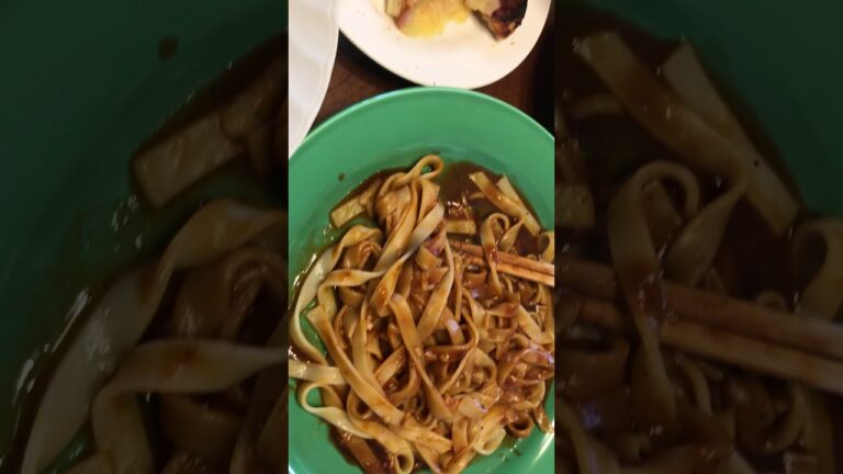 ヒラタケきのこ味噌汁🍄朝ご飯🍕☕️