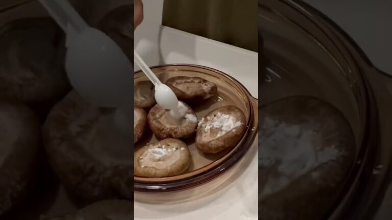本当に美味い！！！レンジでできちゃう椎茸の肉詰め