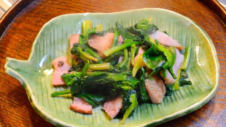 ほうれん草とベーコンのソテーの作り方　　How to make saute of bacon and  spinach