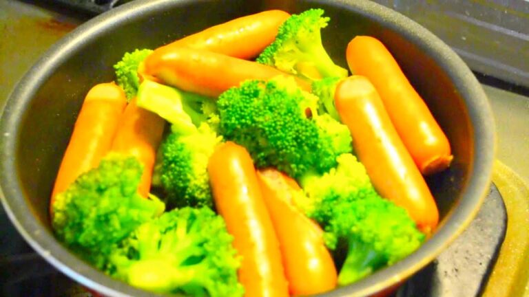 あっという間に一品完成、ウィンナーとブロッコリーの蒸し焼きの作り方　　How to make roasted sausage and broccoli