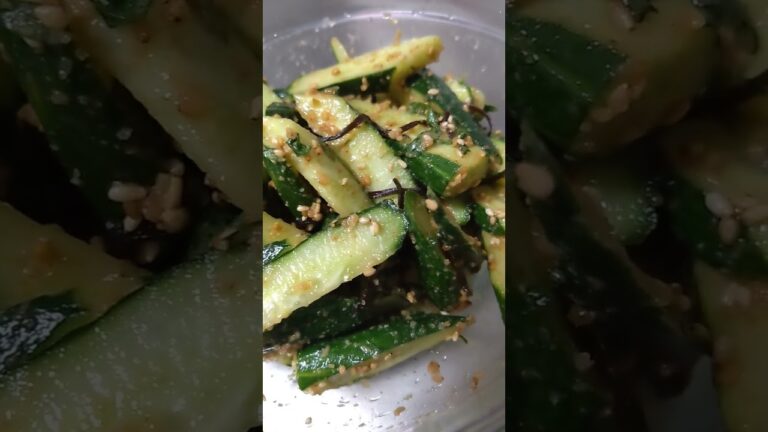 きゅうりと大葉と塩昆布とごまのさっぱり漬けゴマ油と甘口醤油すこーし#shorts #料理#かんたんレシピ #夏野菜