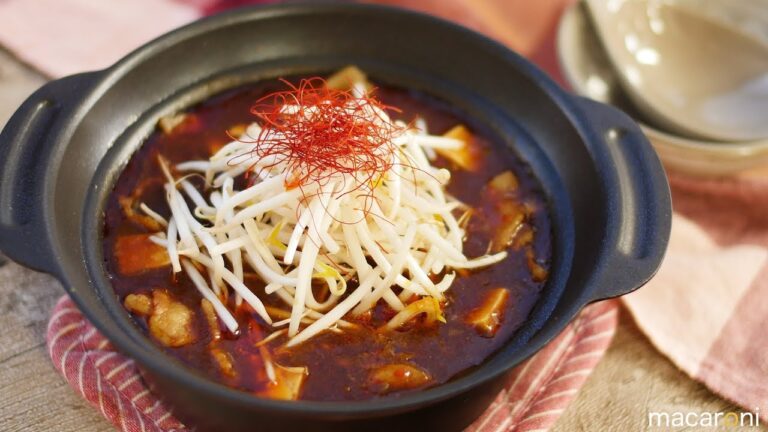 コスパ最強！ スプーンで 食べる シャキシャキ もやし 麻婆 鍋 のレシピ 作り方