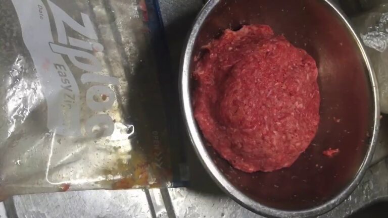 国産牛100%ハンバーグをたこ焼き器で一口サイズで焼いてみた