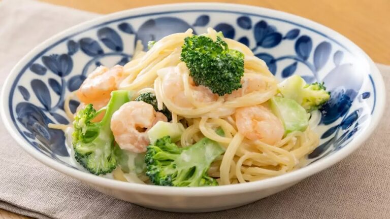 えびとブロッコリーのチーズクリームパスタ