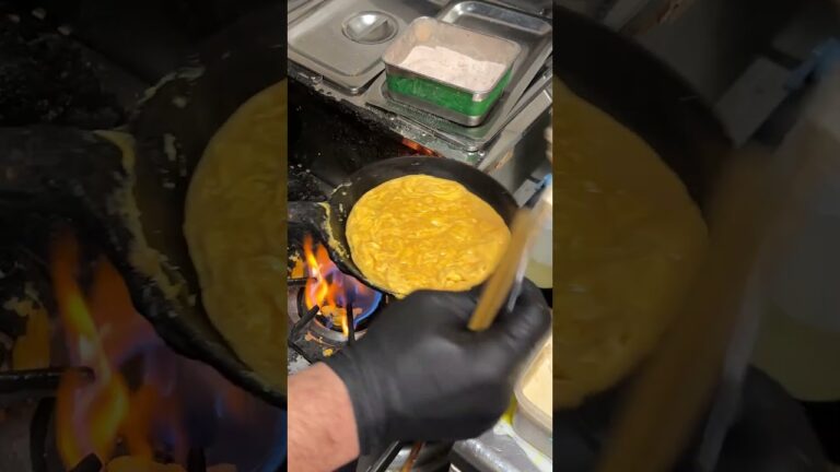 【卵サンド好き必見】卵を愛する店長が作るふわとろオムレツサンド【神奈川・逗子】 #shorts #オムレツ #オムレツサンド