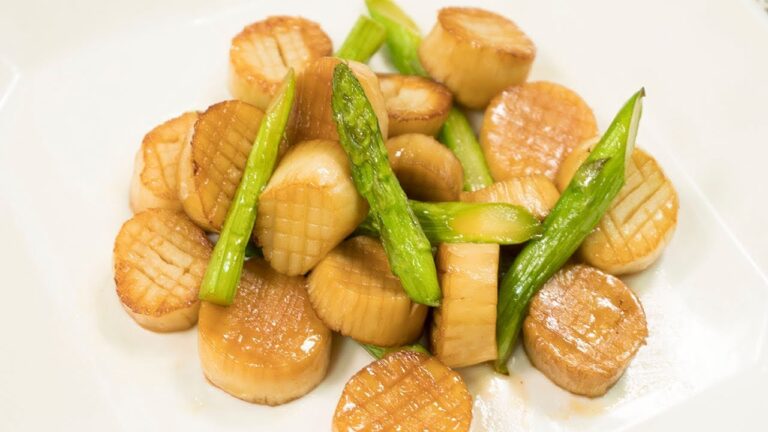 見た目と食感はホタテ？エリンギホタテとアスパラのバターソテー