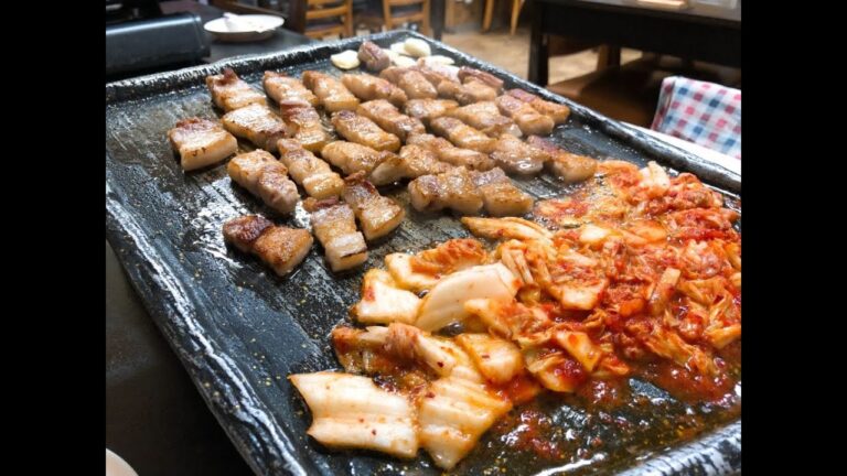 爆ぜる豚肉とキムチ！飲み放題付きの豪華コースでサムギョプサルを満喫してきた！天満　豚たん