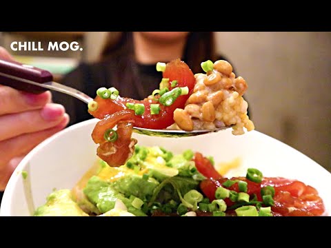 マグロとアボカドの漬け丼を食べる｜ズボラ飯｜MUKBANG｜EATING RAW EGG, RAW TUNA, AVOCADO AND NATTO