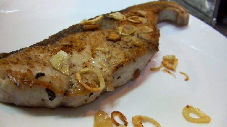 男子大学生のオトコ飯「ブリのガーリック黒コショウ焼き作ってみた」編