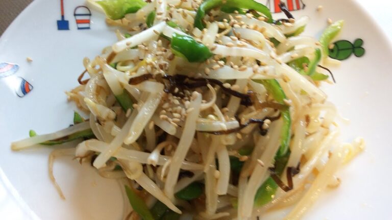 ピーマンともやしの塩昆布ナムル