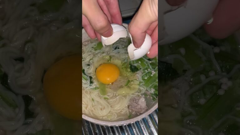 一人暮らしの真夏のそうめん料理🔥【とろとろにゅうめん】#Shorts