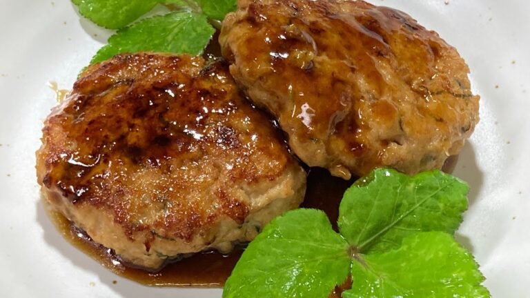 鶏むね肉ハンバーグ