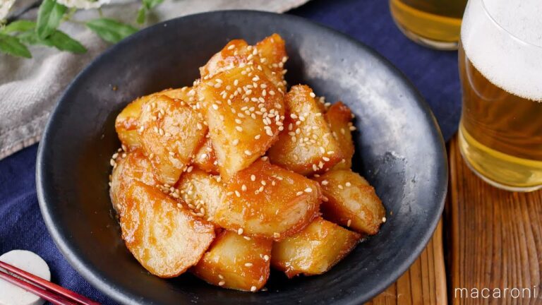 【じゃがいもの甘辛味噌炒め】食材1つで！甘辛いみそだれが食欲そそる♪ご飯のおかずやおつまみに｜macaroni（マカロニ）